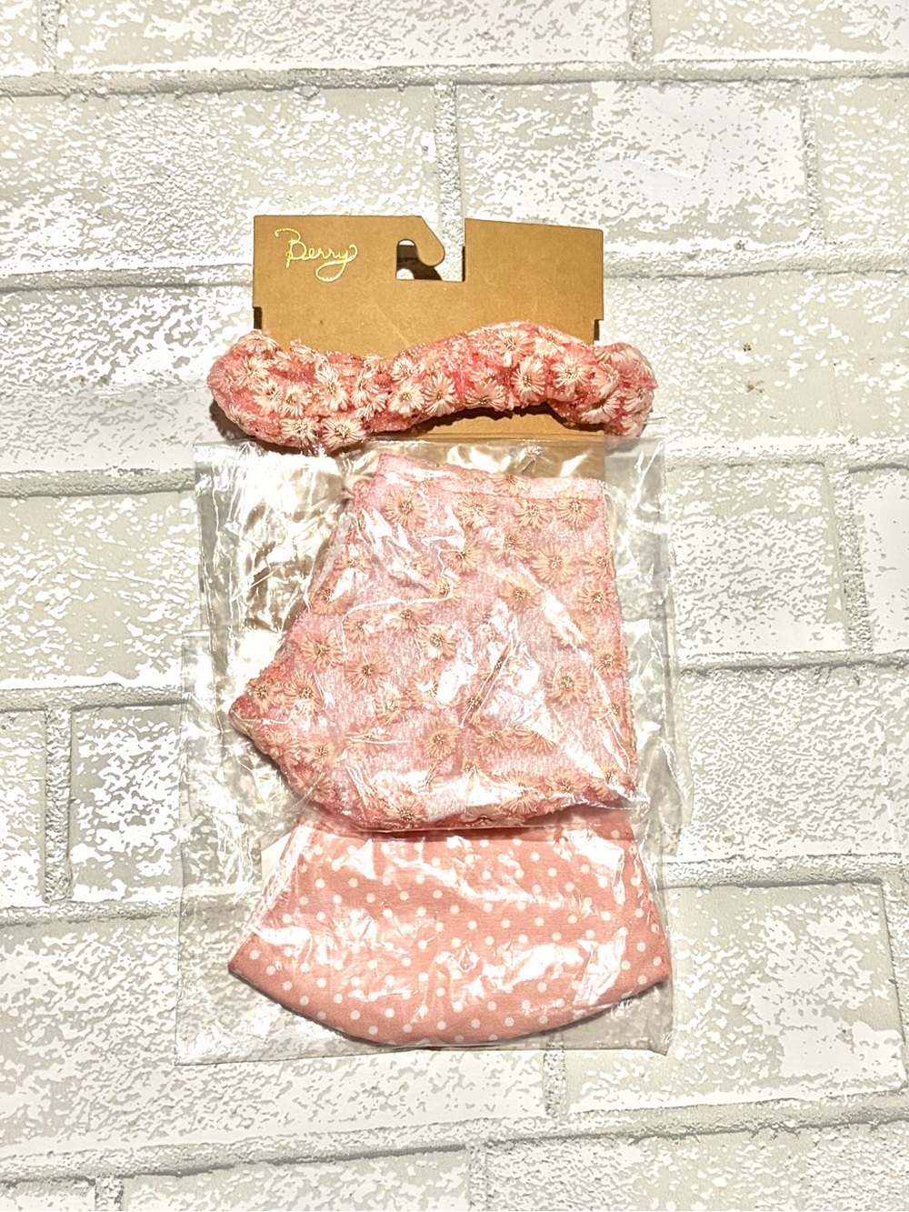 Berry 3-Piece Pink Floral & Polka Dot Face Mask Matching Pink Hair Scrunchie Set